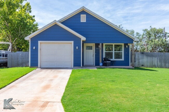 property at 3233 Ann Arbor Ln