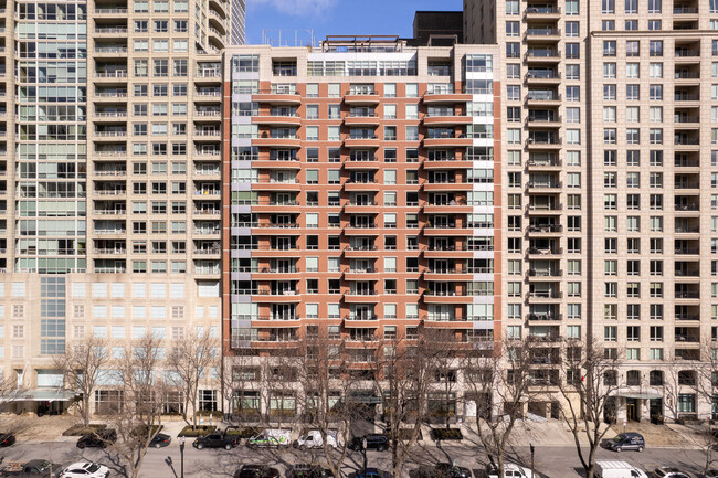 The Belvedere in Chicago, IL - Foto de edificio - Building Photo