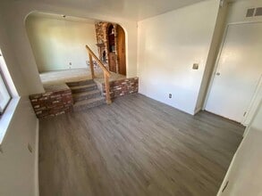 1409 W Guava Ave in Lompoc, CA - Building Photo - Building Photo