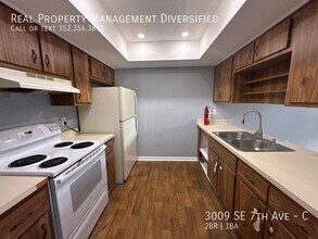 3009 SE 7th Ave in Ocala, FL - Building Photo - Building Photo