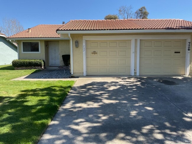 property at 732 Yellowstone Dr