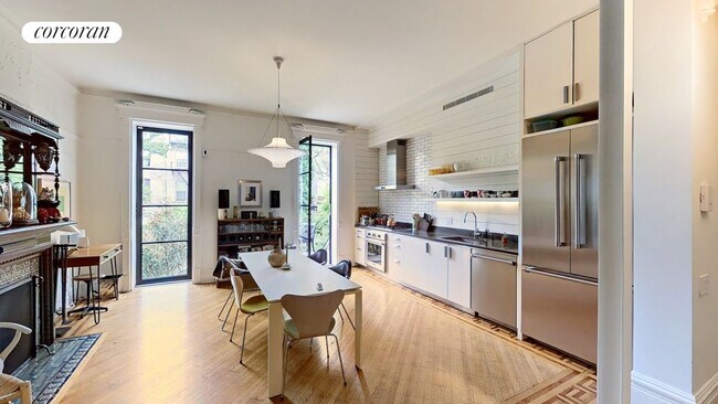 425 Hancock St in Brooklyn, NY - Building Photo - Building Photo