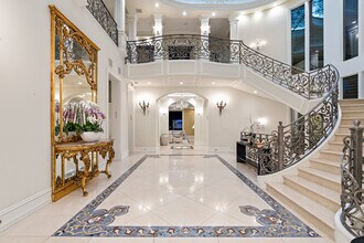 718 N Rodeo Dr in Beverly Hills, CA - Building Photo - Building Photo