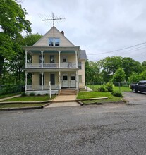 52 Francis St, Unit 1 in Willimantic, CT - Building Photo - Building Photo