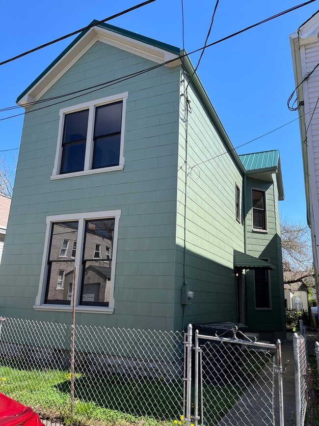 1830 Pearl St in Covington, KY - Building Photo - Building Photo