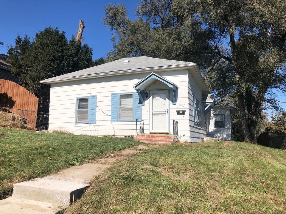 1010 3rd Ave in Plattsmouth, NE - Building Photo