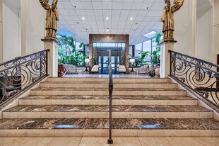 3525 Sage Rd in Houston, TX - Building Photo