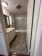 121 S Swall Dr, Unit APT 2 in Los Angeles, CA - Building Photo - Building Photo