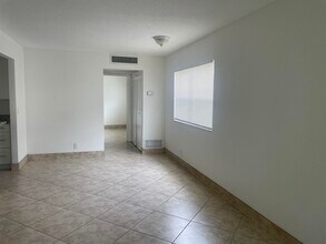 486 Saxony Dr in Delray Beach, FL - Building Photo - Building Photo