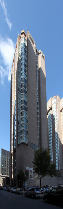 Chestnut Place Condos in Toronto, ON - Building Photo