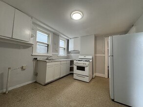 184 N Lake Ave in Albany, NY - Building Photo - Building Photo