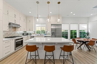 20847 Acorn Cir in Los Angeles, CA - Building Photo - Building Photo