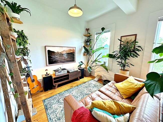 property at 264 Sumner St