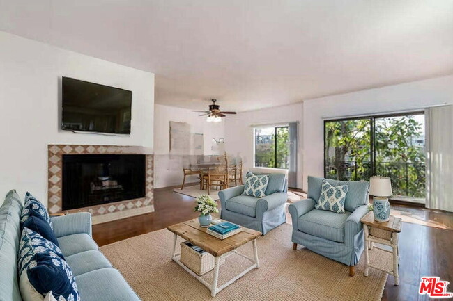 property at 11928 Kiowa Ave