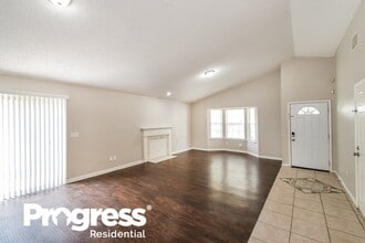 10725 Meadowlea Dr in Jacksonville, FL - Foto de edificio - Building Photo
