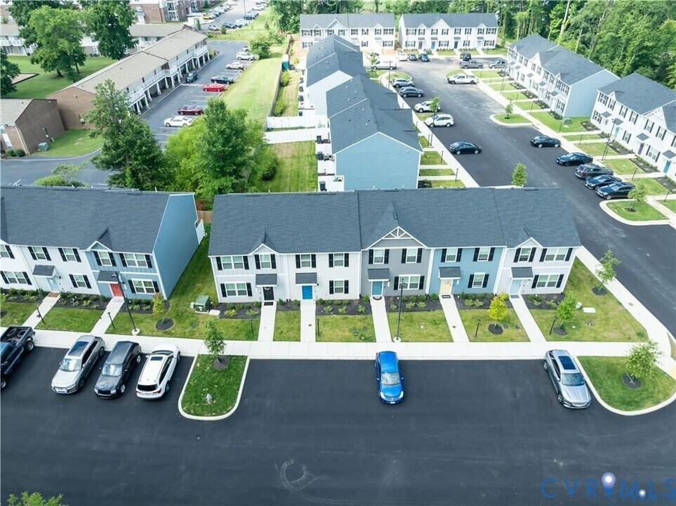 1165 Canterbury Rdg Rd in Richmond, VA - Building Photo