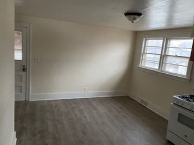 1319 Clover Ave in Rockford, IL - Building Photo - Building Photo