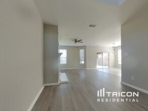 11940 Brown Fox Dr in Fort Worth, TX - Building Photo - Building Photo
