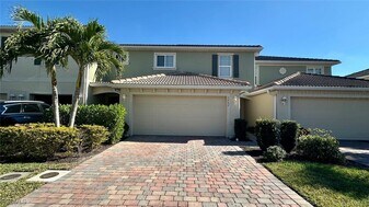 3757 Crofton Court in Ft. Myers, FL - Building Photo