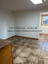 807 N Platte Ave in Juniata, NE - Building Photo - Building Photo