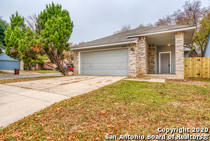 11339 Jarbo Pass Dr in San Antonio, TX - Building Photo