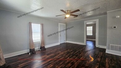 1302 W 5th St in Clarendon, TX - Building Photo - Building Photo