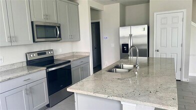 780 Legacy Dr in Davenport, FL - Building Photo - Building Photo