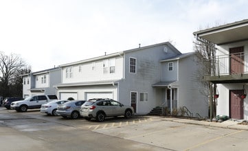 Mollly Court in Fayetteville, AR - Foto de edificio - Building Photo