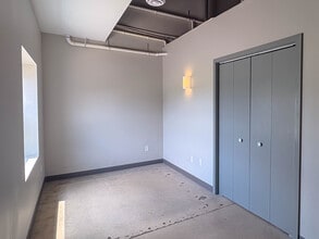 Skye Lofts Apartments in Albert Lea, MN - Foto de edificio - Building Photo