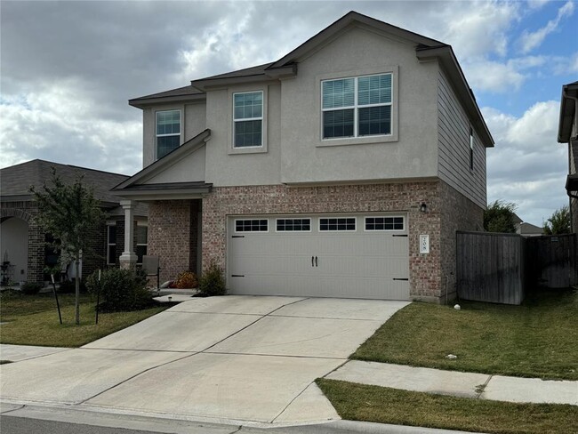 208 Milliner Lp in Hutto, TX - Foto de edificio - Building Photo