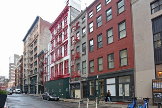 302 Canal St in New York, NY - Building Photo - Primary Photo