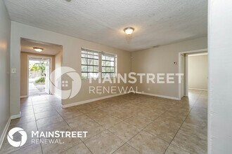 122 Allen Rd in West Park, FL - Building Photo - Building Photo