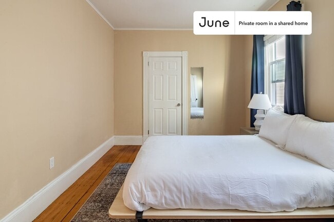 Private bedroom in 4 bed/1 bath Home in Boston, MA - Building Photo - Building Photo