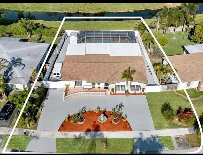 18462 SW 89th Pl in Miami, FL - Building Photo - Building Photo