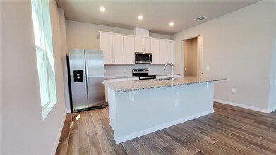 348 S Zuni Rd in St. Cloud, FL - Building Photo - Building Photo