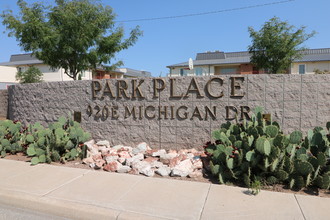 Park Place in Hobbs, NM - Foto de edificio - Building Photo