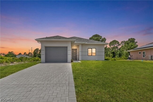 property at 752 Breamer Ave S