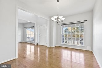 9871 Upper Mill Loop in Linton Hall, VA - Building Photo - Building Photo