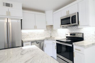 412 Pacific St-Unit -C in Houston, TX - Building Photo - Building Photo