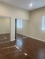 14233 Tiara St, Unit 3 in Van Nuys, CA - Building Photo