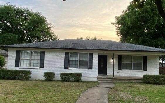 8423 Capriola Ln in Dallas, TX - Building Photo