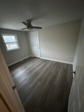 45 Belknap Rd, Unit B in Hudson, NH - Foto de edificio - Building Photo