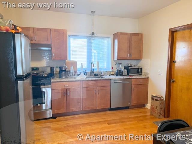 17-19 Cutter Ave in Somerville, MA - Building Photo - Building Photo