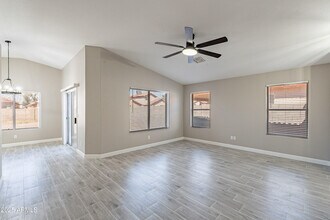 4545 N 67th Ave in Phoenix, AZ - Building Photo - Building Photo