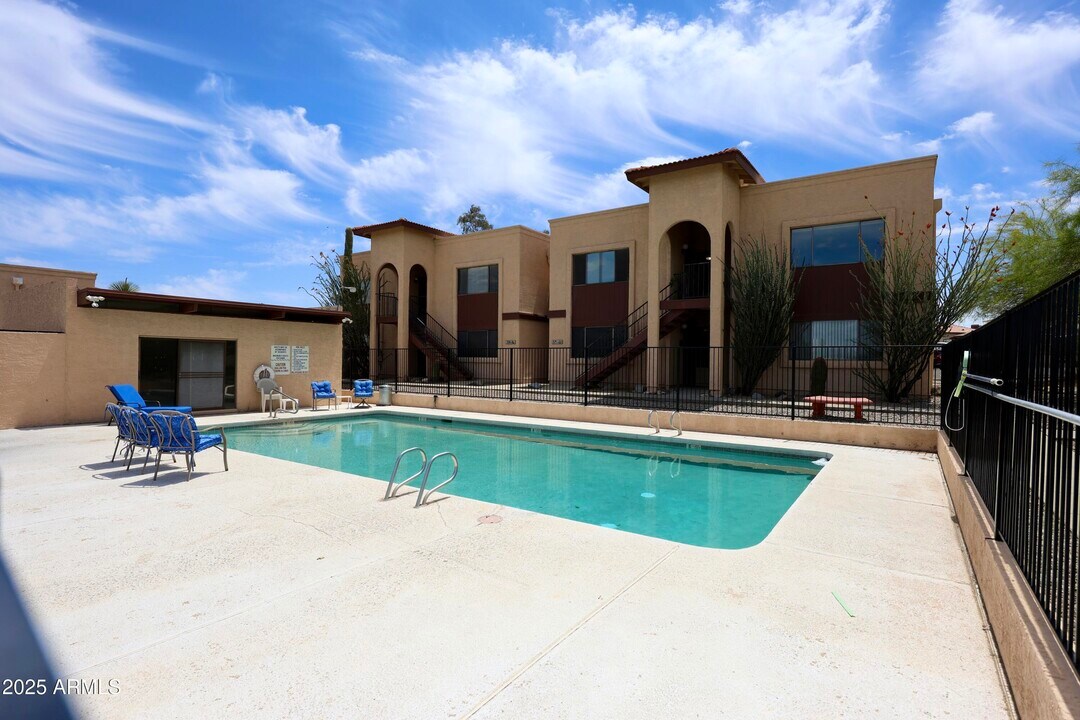 455 N Tegner St in Wickenburg, AZ - Building Photo