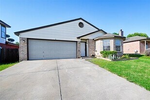 4524 Brimstone Dr in Fort Worth, TX - Building Photo