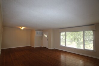 1210 Graham Dr in Tyler, TX - Building Photo - Building Photo