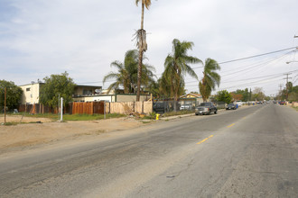 10753-10761 Wells Ave in Riverside, CA - Building Photo - Building Photo