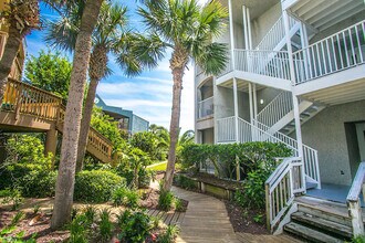 120 Ocean Hibiscus Dr in St. Augustine, FL - Building Photo - Building Photo