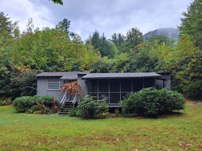 property at 3338 Horse Cove Rd